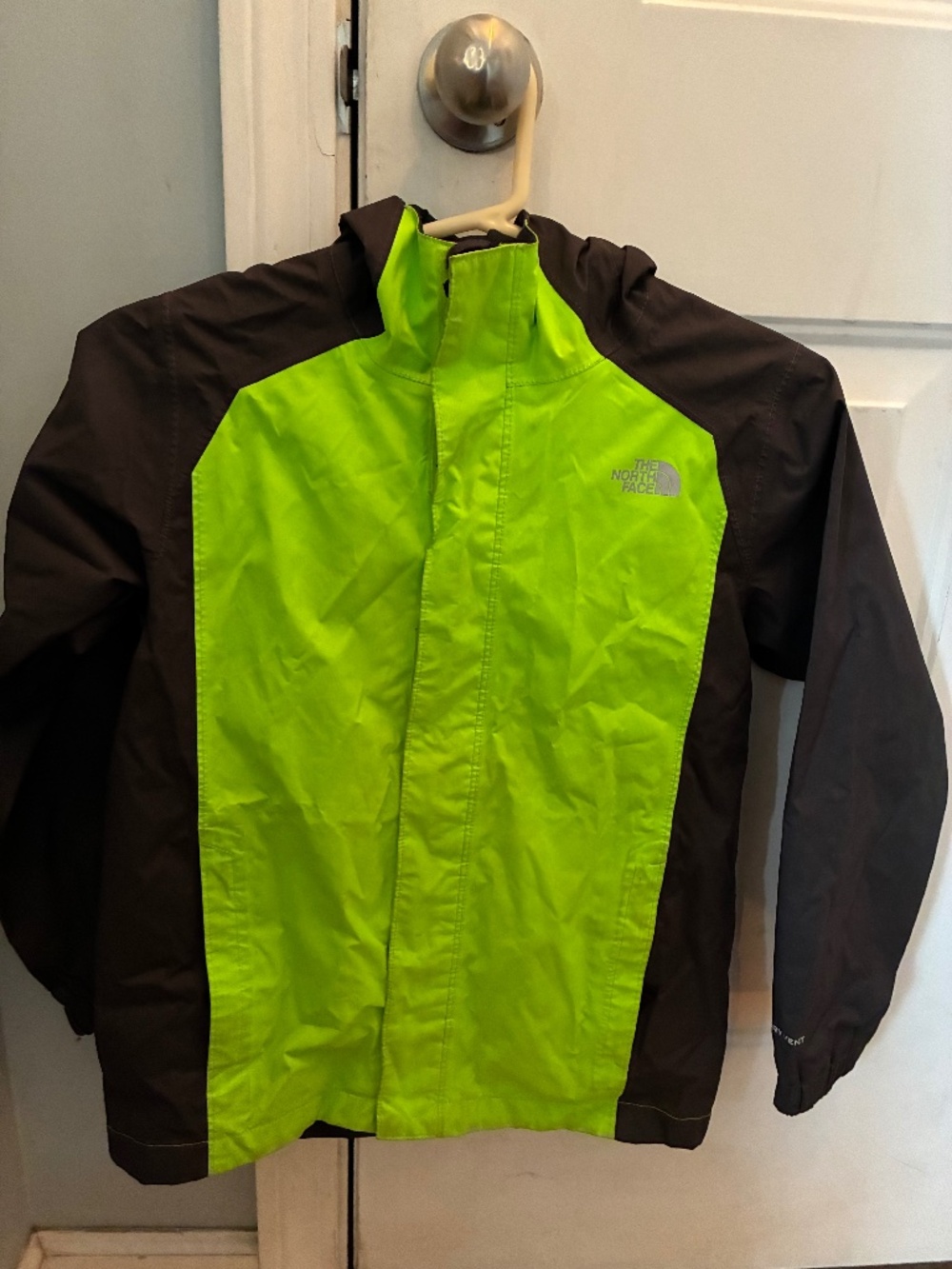 North Face Boys Raincoat Size Medium